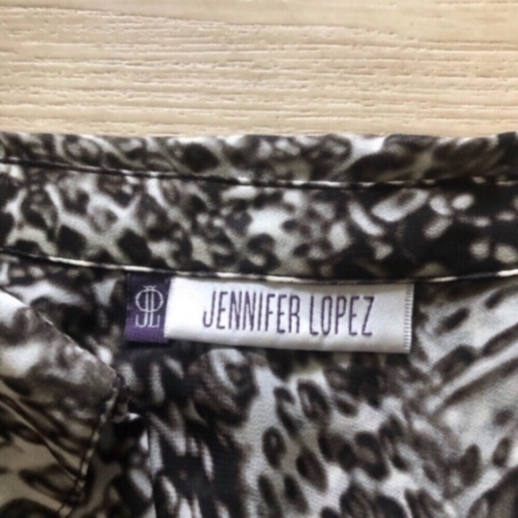 Jennifer Lopez Monochrome Animal Print Top - Picture 5 of 6